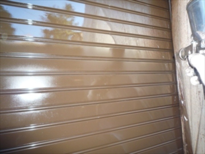 シャッター塗装後の状況