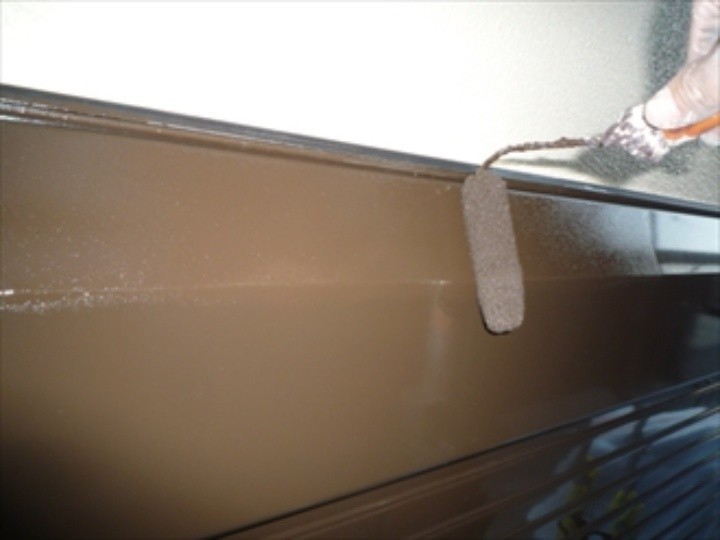 シャッター塗装工事（上塗り）