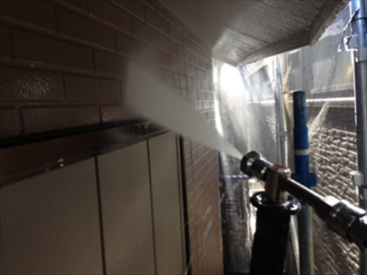 外壁のの高圧洗浄