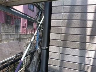 外壁のシーリング充填作業後の状態