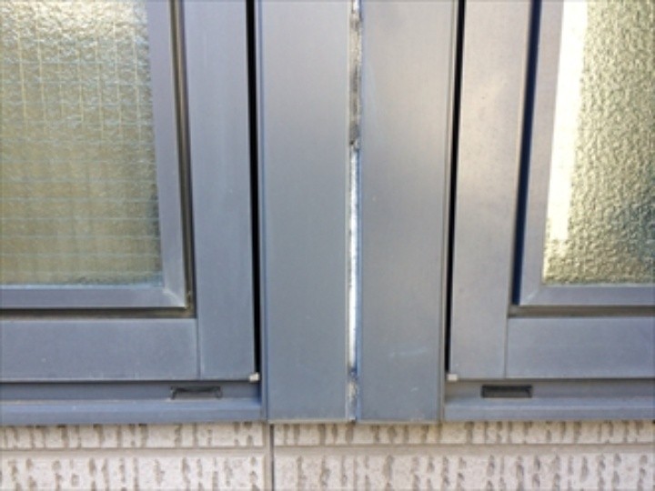 コーキングの劣化した状態