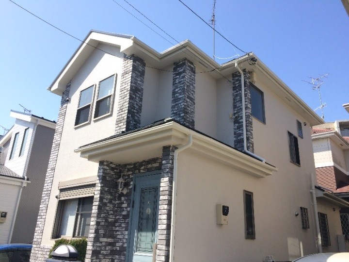 パーフェクトトップを用いたモルタル外壁塗装工事が竣工した住居