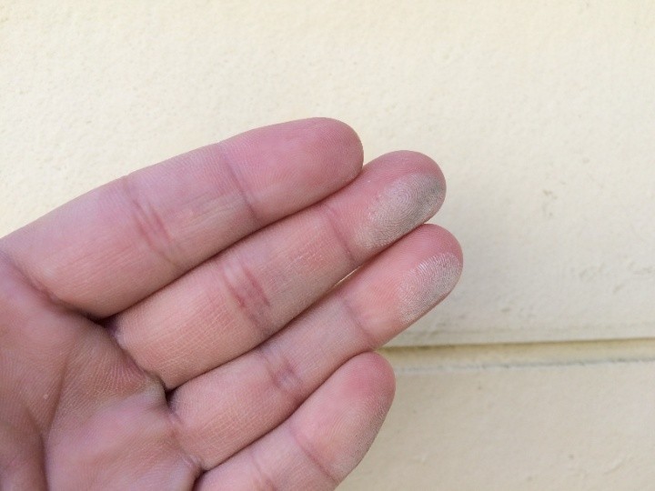 外壁のチョーキング現象