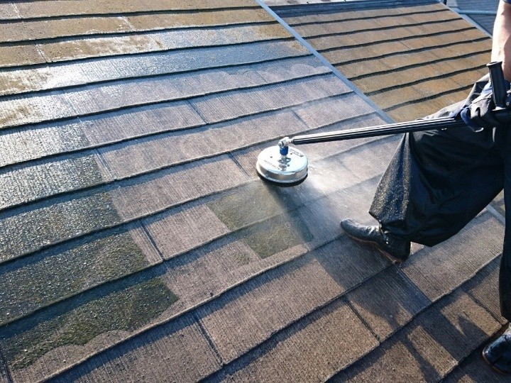 屋根の高圧洗浄