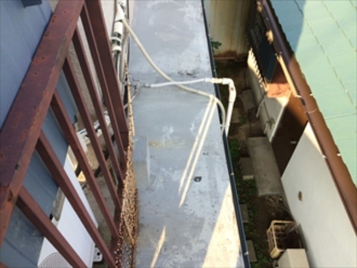 ルーフバルコニーに通気緩衝シートを敷設