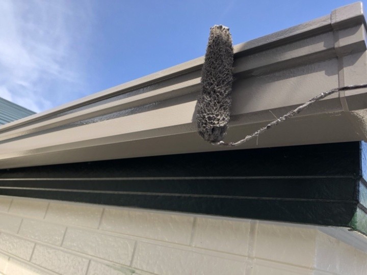 雨樋にファインSiを塗装