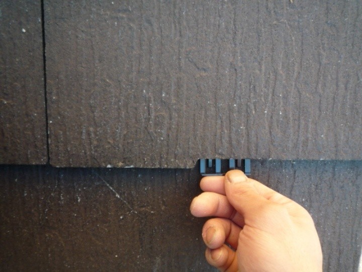 タスペーサーを差し込み