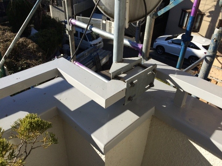 手摺の塗装が完工