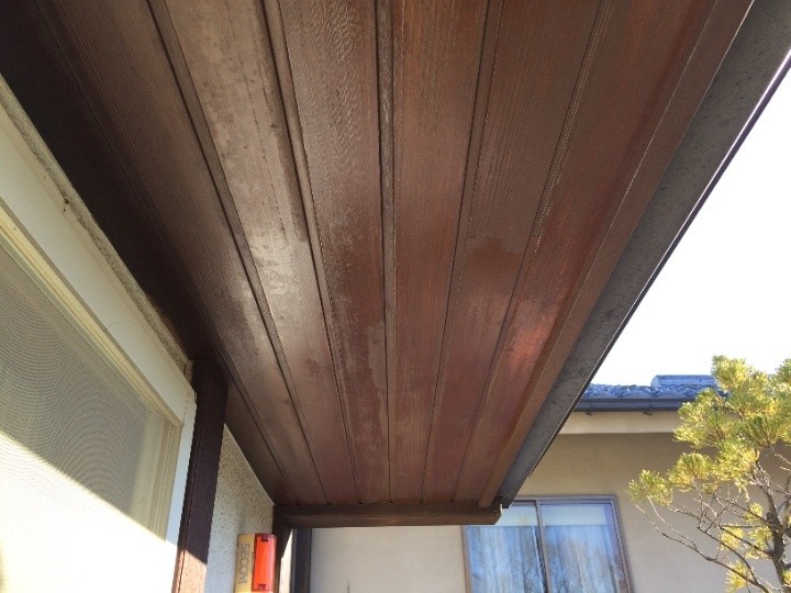木部（軒天）の塗装後