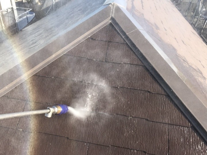 屋根の高圧洗浄
