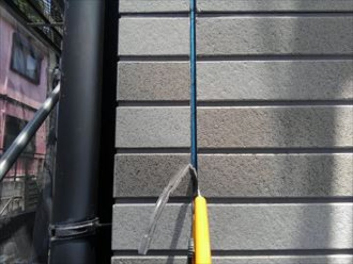 外壁のシーリングを撤去