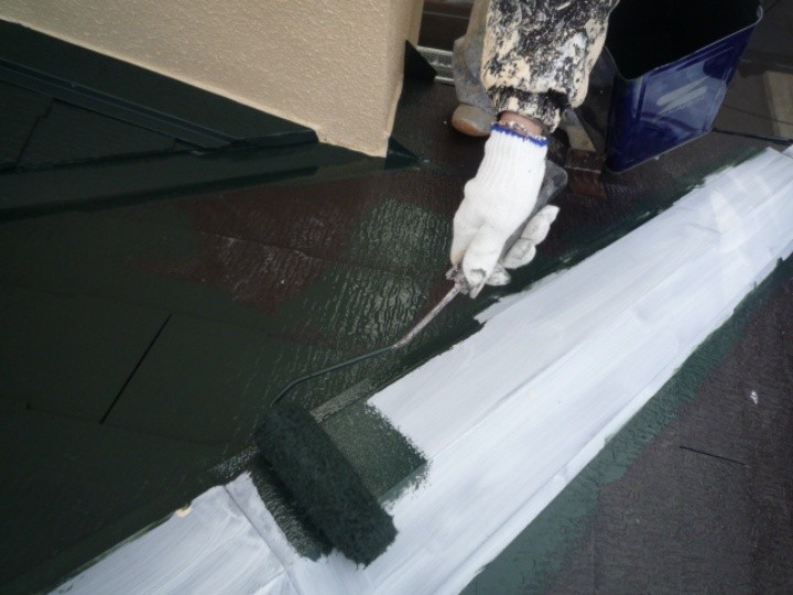 屋根の中塗り