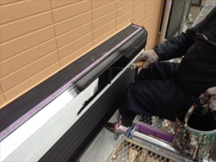 「付帯部・その他箇所」塗装工事の作業風景