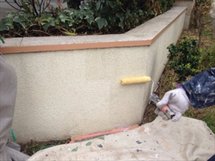 上塗り材にはIPヨウヘキコートを使用