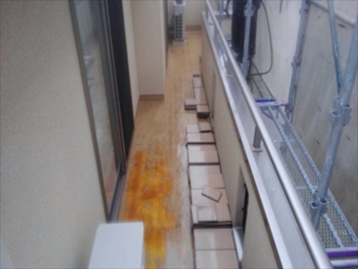 プライマーを塗布