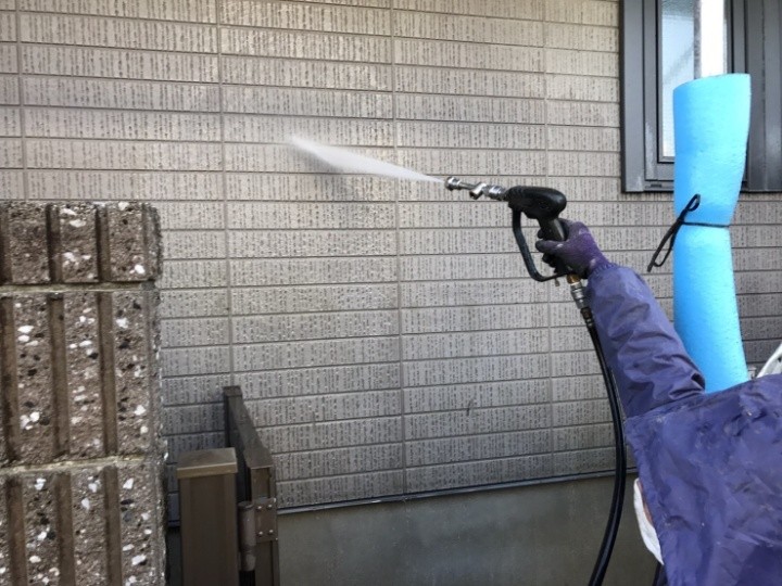 外壁の高圧洗浄