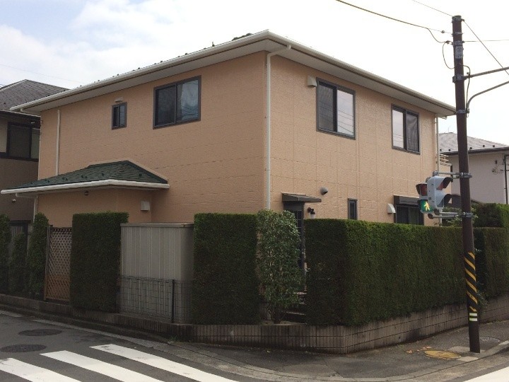 外壁塗装工事が竣工した外観