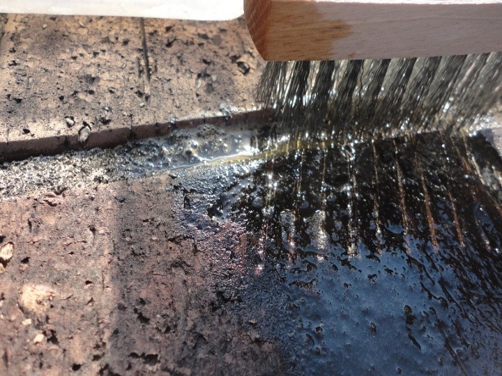 レンガ部分に撥水剤を塗布