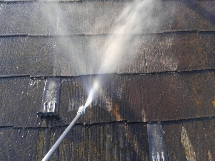 屋根の高圧洗浄