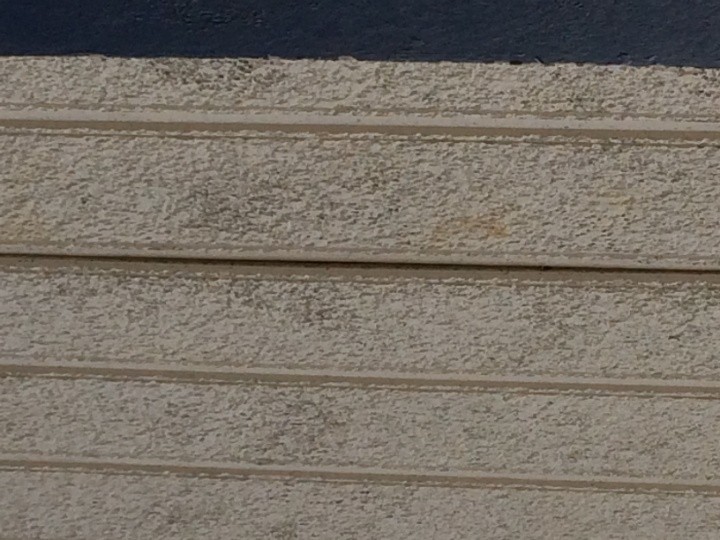 サイディングに反りが発生