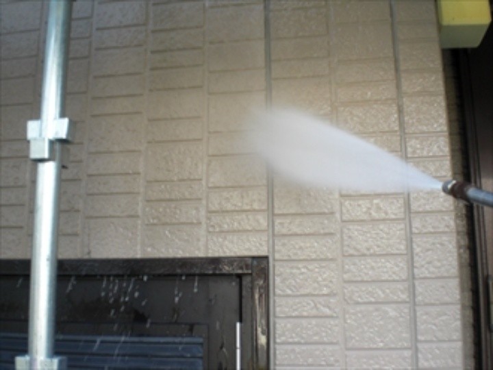 外壁の高圧洗浄