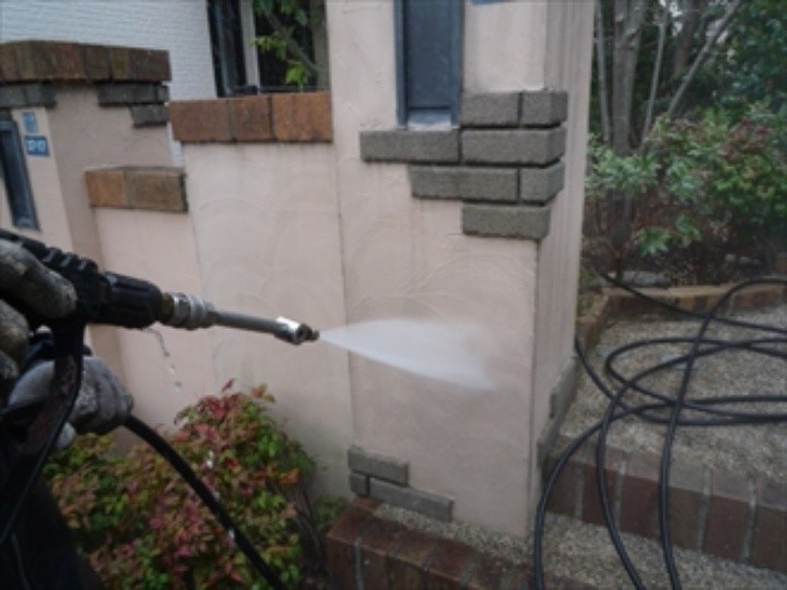 門周りの高圧洗浄