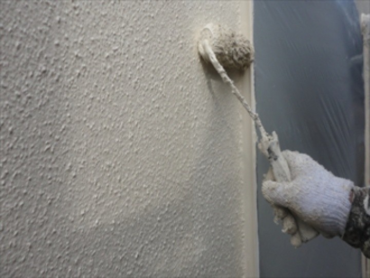 外壁塗装工事（上塗り）