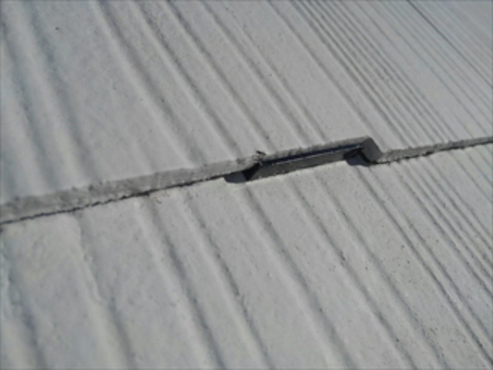 屋根にタスペーサー設置