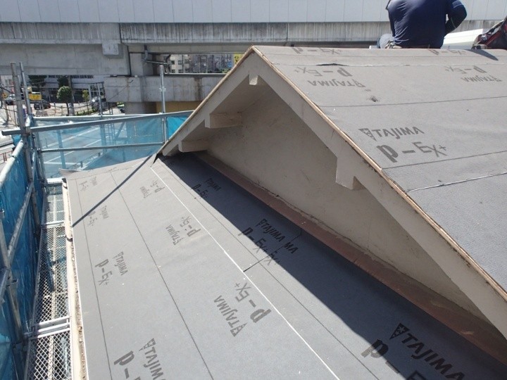 防水シート（ルーフィング）の施工