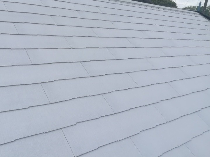 遮熱効果のある新規屋根材の施工