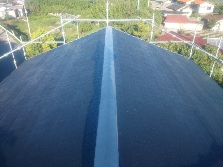 ヤネフレッシュSiによる中塗り・上塗り