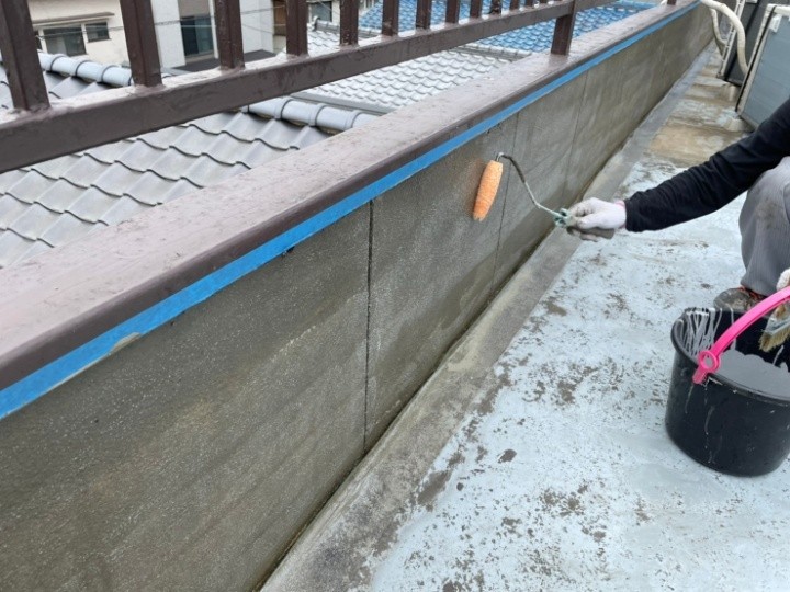立ち上がり部の撤去と下地調整