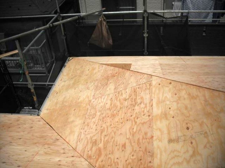 新規野地板の増し張り