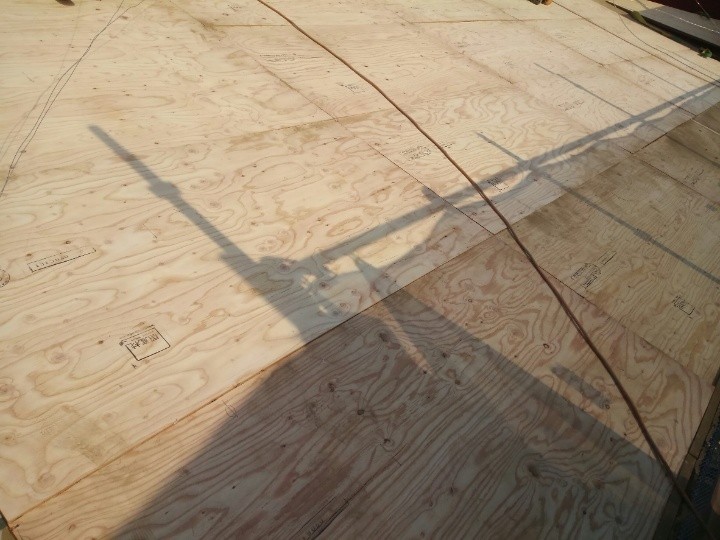 新規野地板（合板）の施工