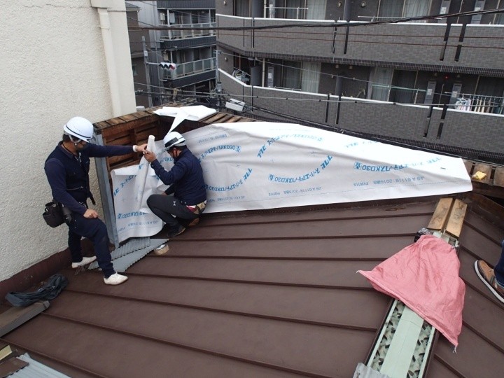 透湿防水シートの施工