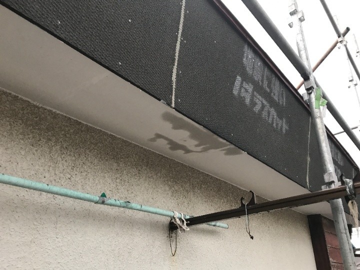 ラスカットの張り付けと隙間処理