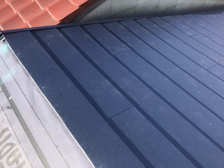 スーパーガルテクトの本体取り付け