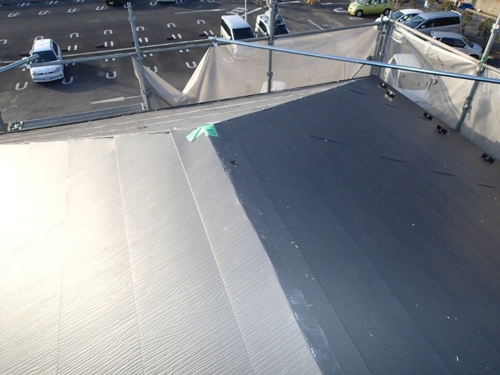 スーパーガルテクト本体の葺き上げ