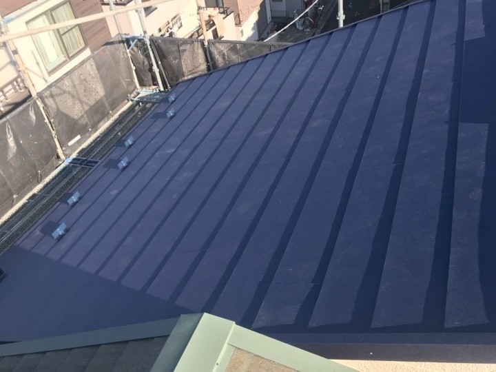 スーパーガルテクト本体の施工