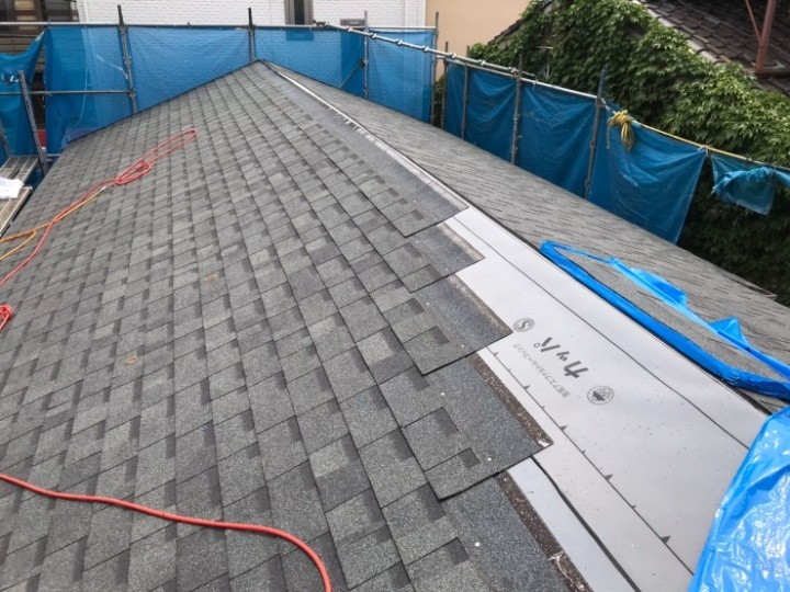 アスファルトシングル材の葺き込み