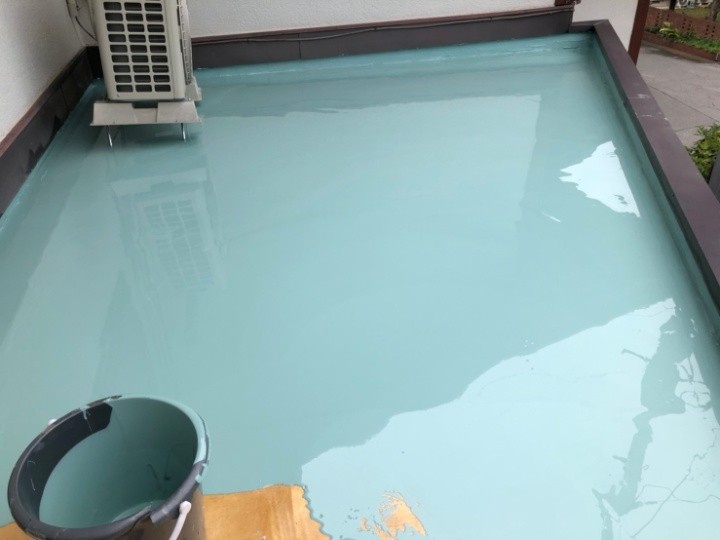 ウレタン塗膜防水（２層に重ね塗り）
