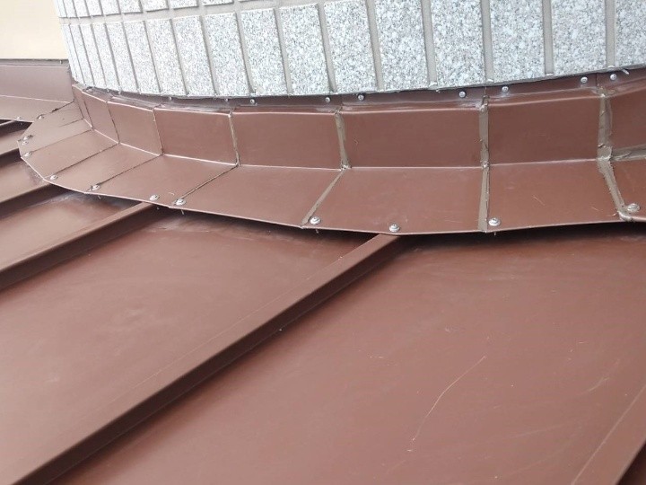 円柱部分の雨押え加工