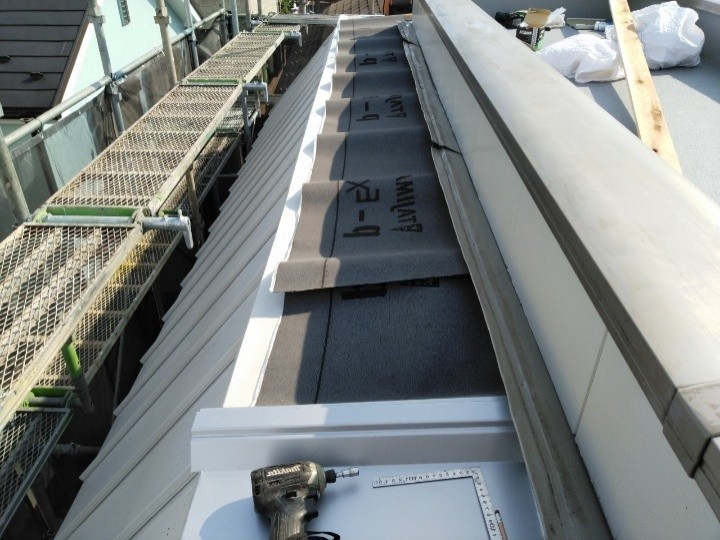 瓦棒屋根のカバー工事
