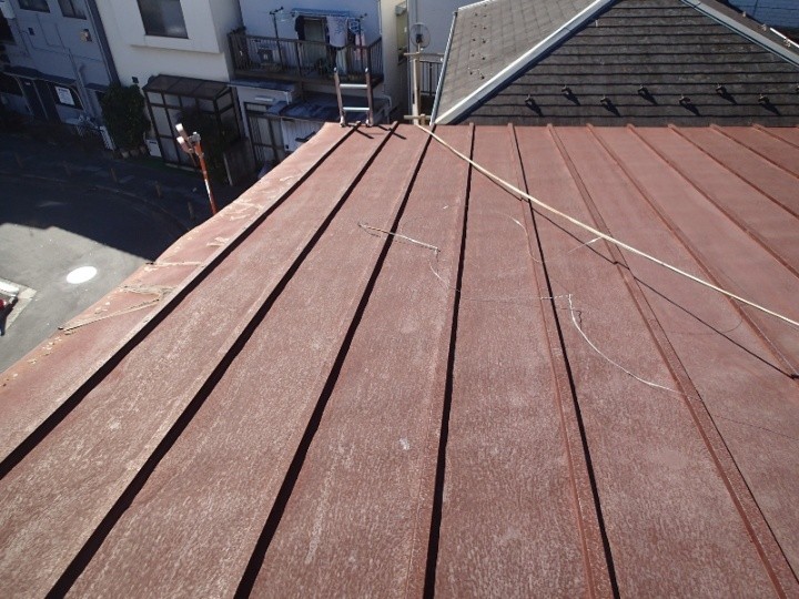 瓦棒屋根の広範囲な錆