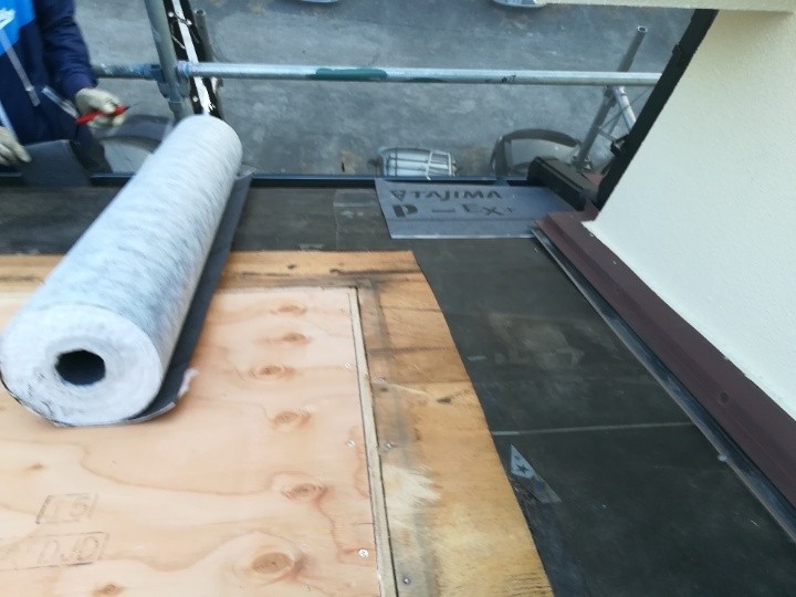 トップライト撤去後の下地補修