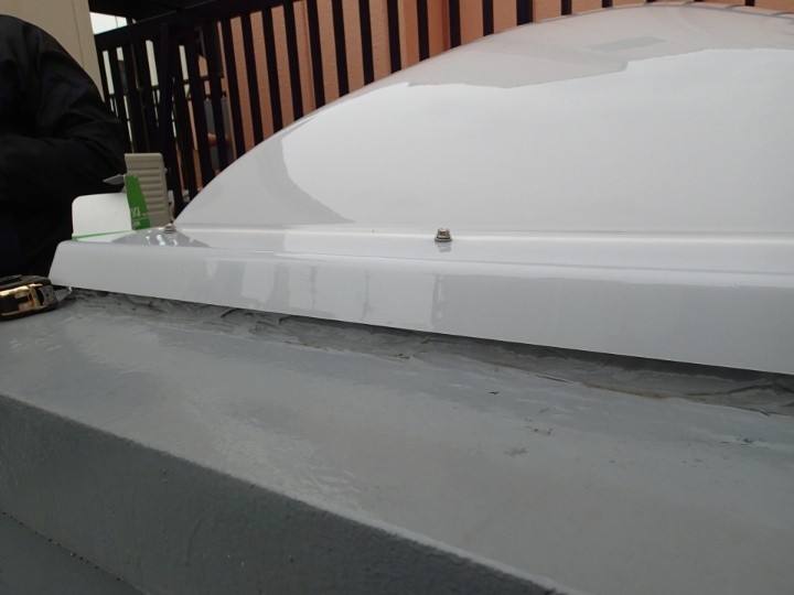 新しいドームカバーの取り付け