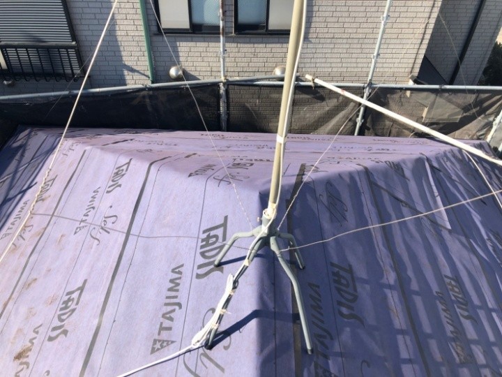 防水紙（ルーフィング）の敷設