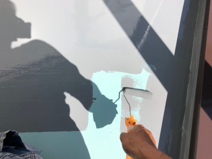 トップコート塗布による仕上げ