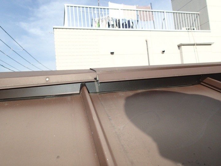 棟との取り合い部分の隙間