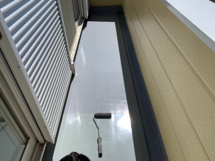 トップコートの仕上げ塗り